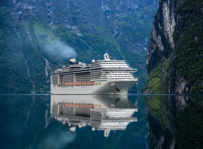Picture of a cruise ship